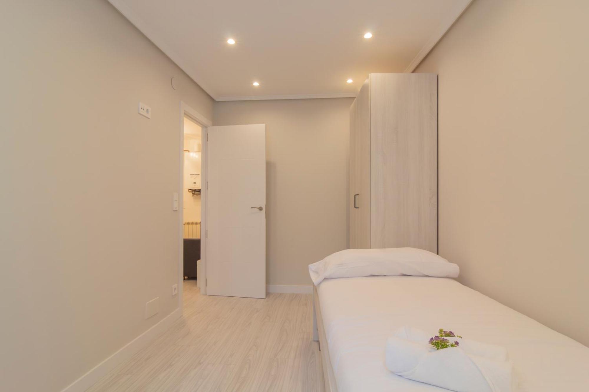 Holidea Ayuntamiento De Apartament